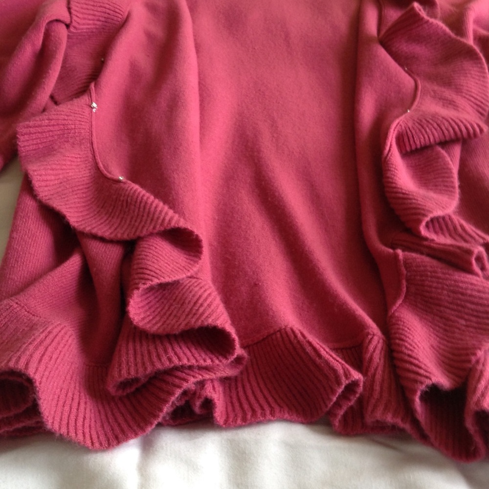 ROAMAN’S SWEATER - Picture 7 of 7